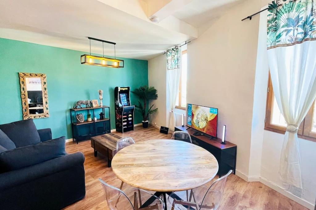 Jungle Room Le Muy Ngoại thất bức ảnh