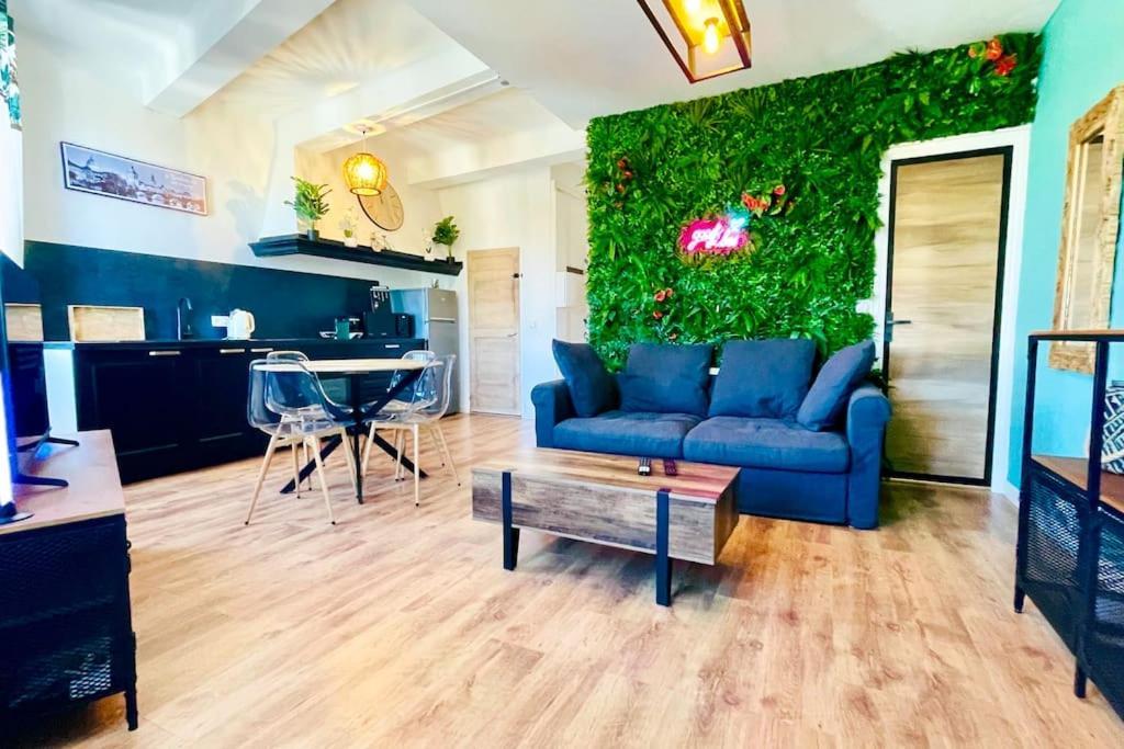Jungle Room Le Muy Ngoại thất bức ảnh